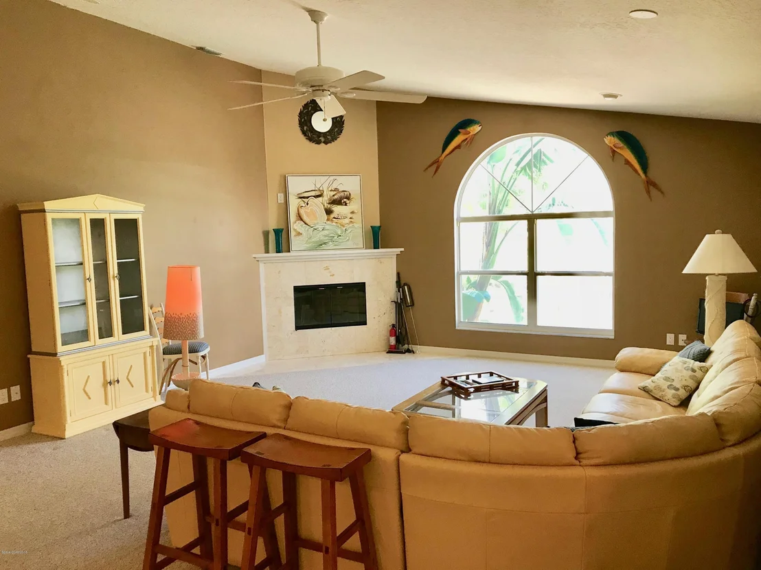 Photo of 1041 Sunswept Road NE