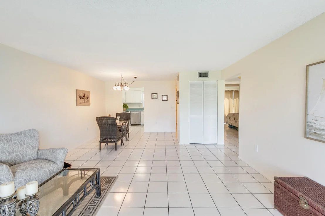 Photo of Unit 4 at 2500 Eagle Drive