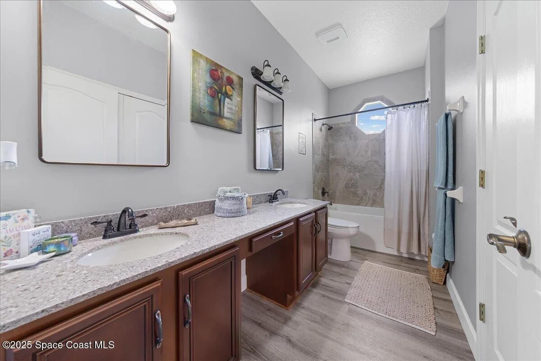 Photo of 623 Autumn Glen Drive