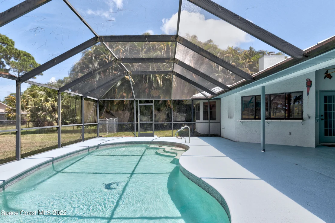 Photo of 4100 Redwood Drive