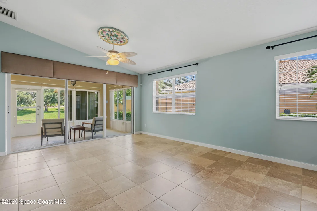 Photo of 3412 Hyperion Way SE