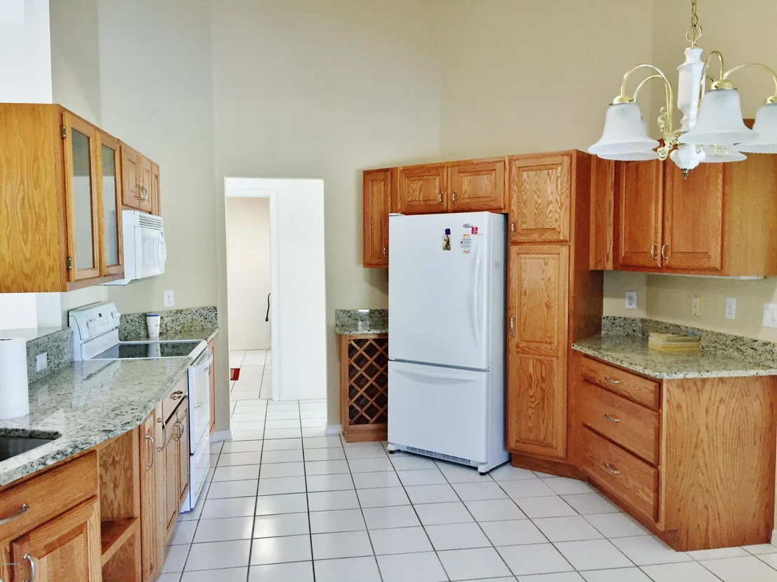Photo of 1251 NE Meadowbrook Road