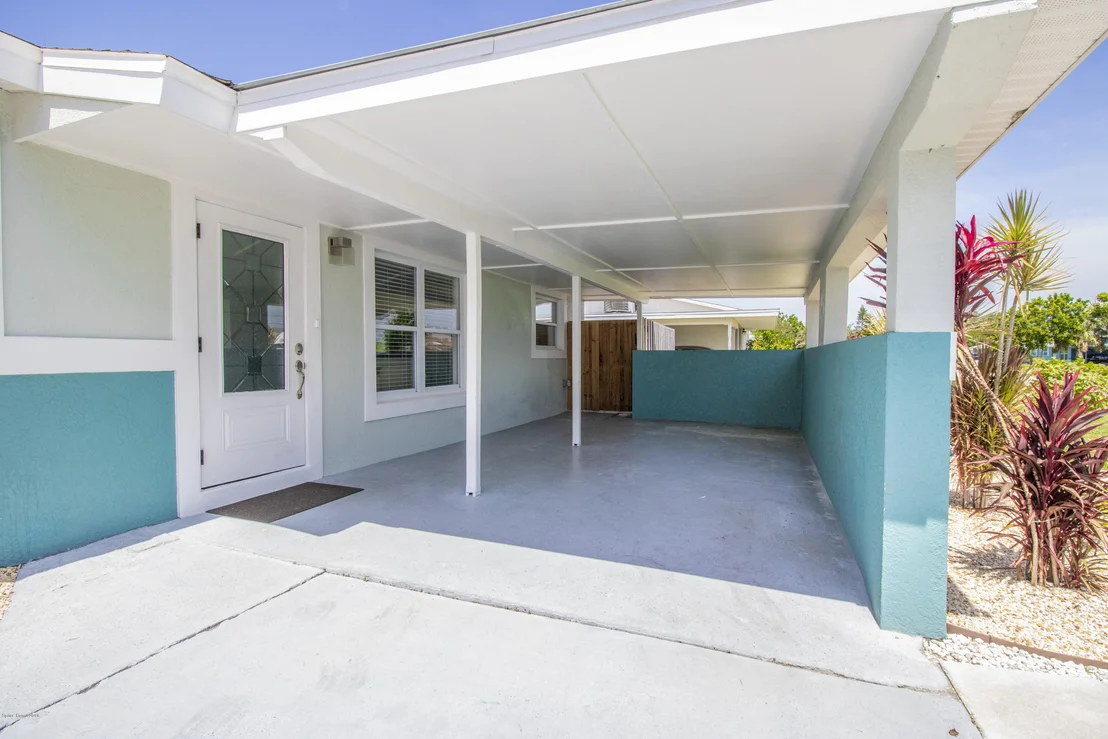 Photo of 2732 Locksley Road