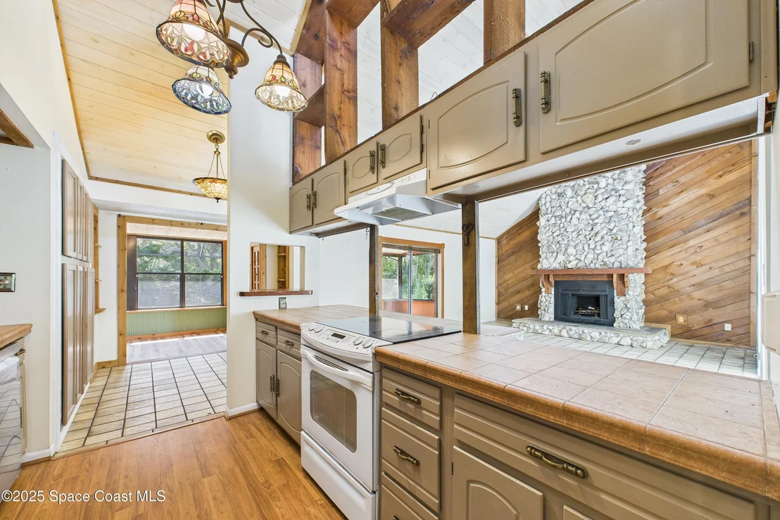 Photo of 3583 James Road