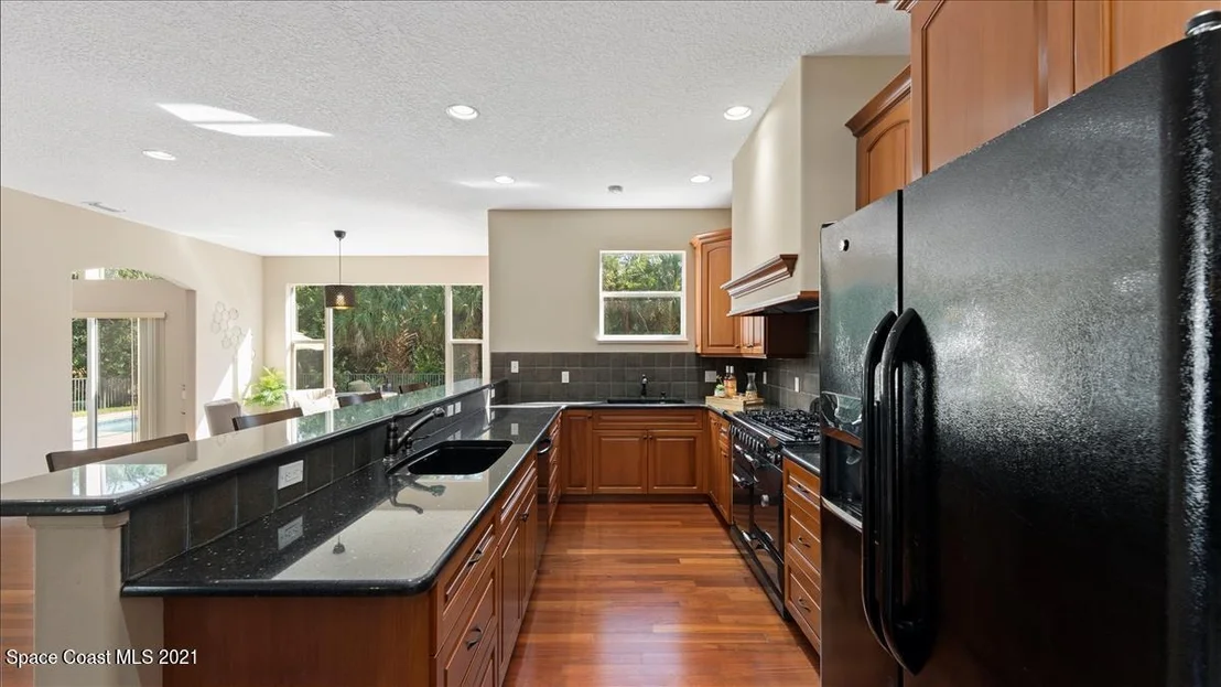 Photo of 5545 Willoughby Drive