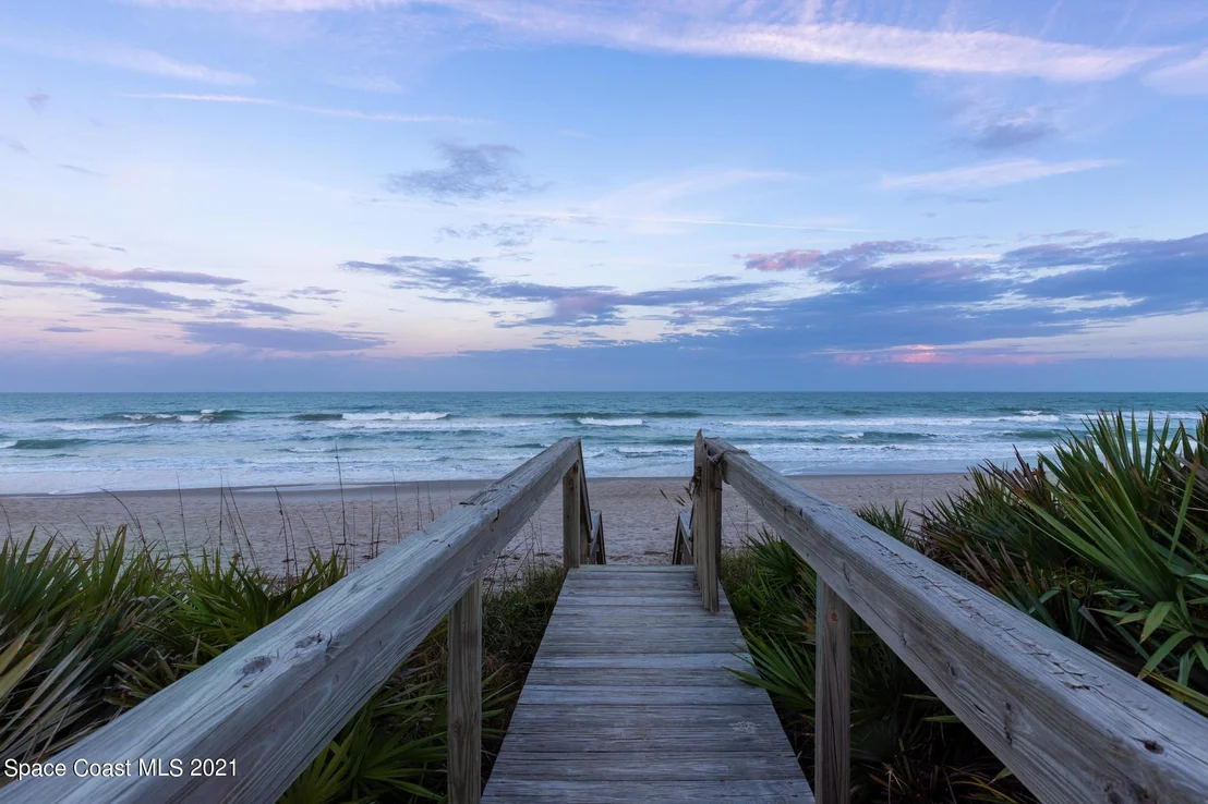 Photo of 735 Beach Street