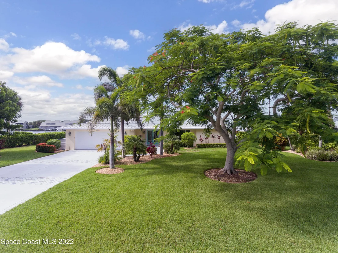 Photo of 1985 Windward Way
