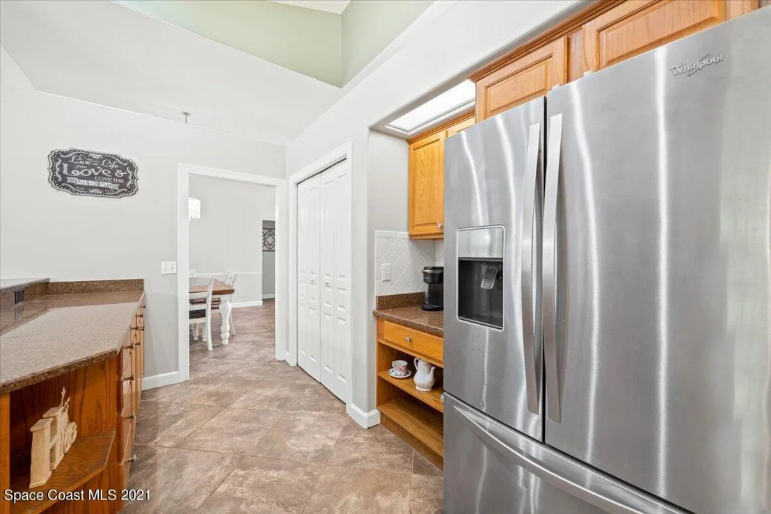 Photo of 772 Lake Drive
