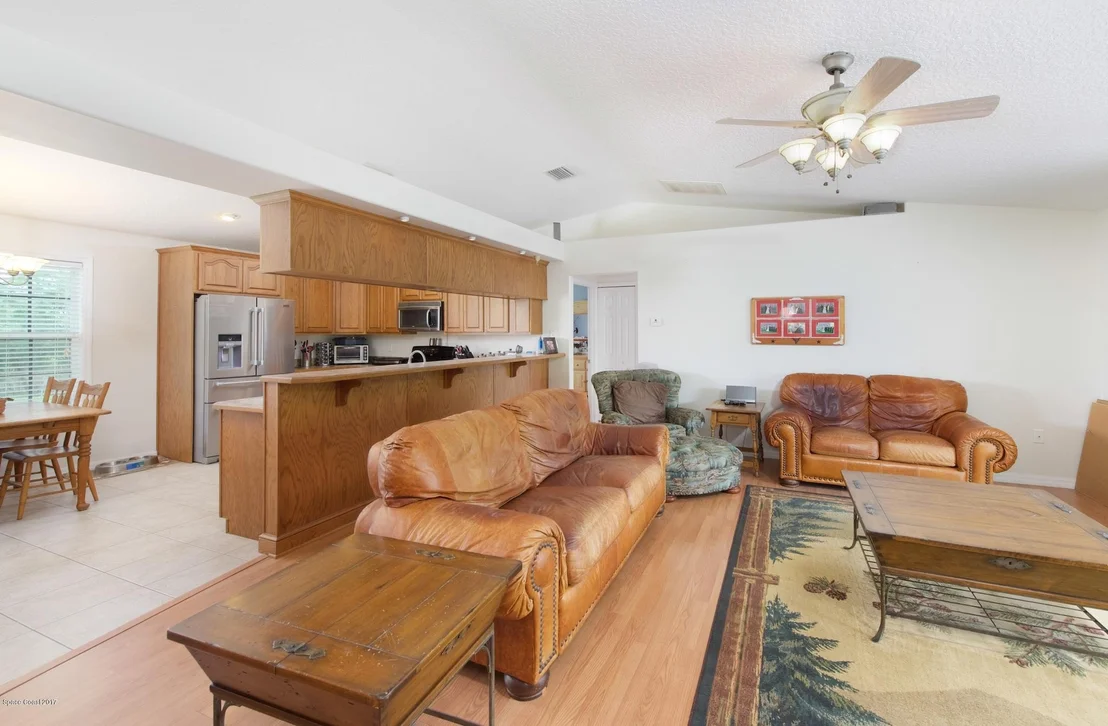 Photo of 4955 Evinrude Road