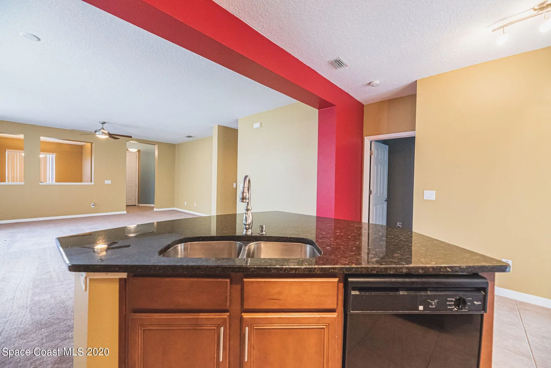 Photo of 949 Riviera Point Drive