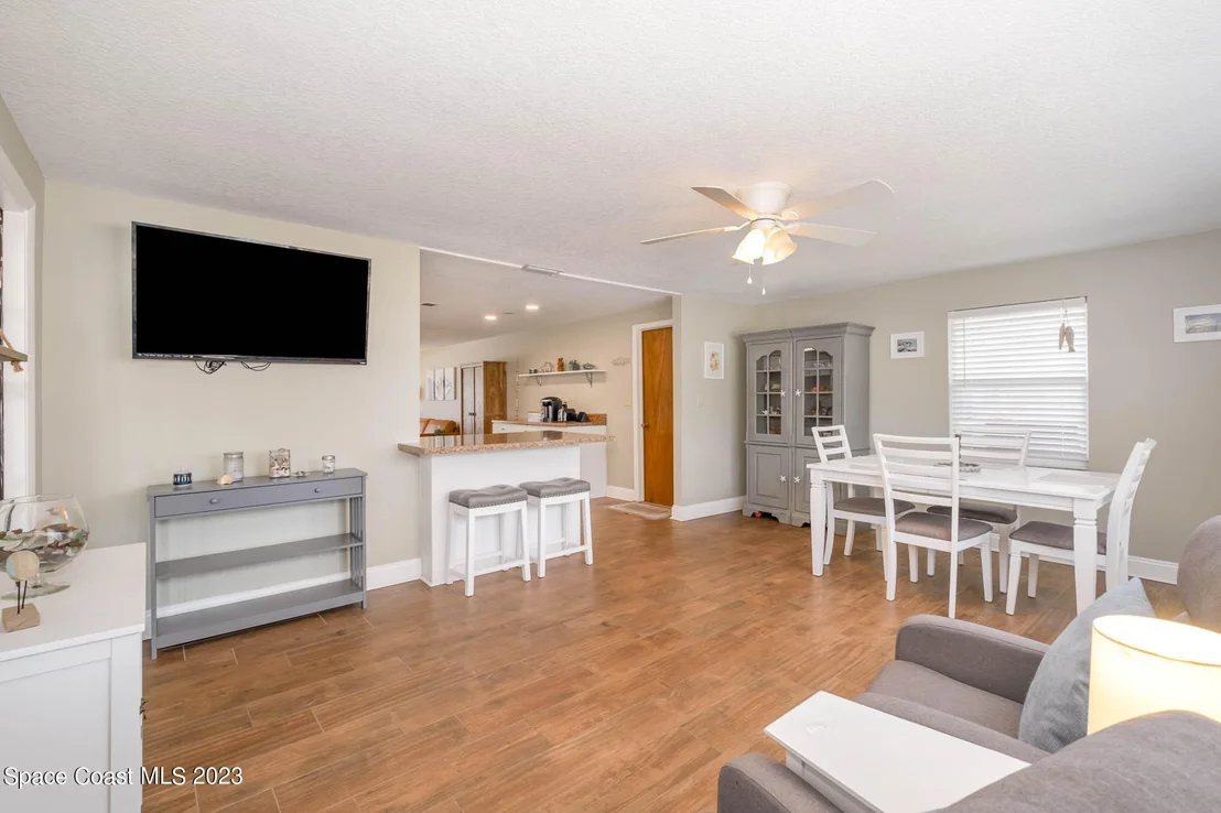 Photo of 609 Verbenia Drive