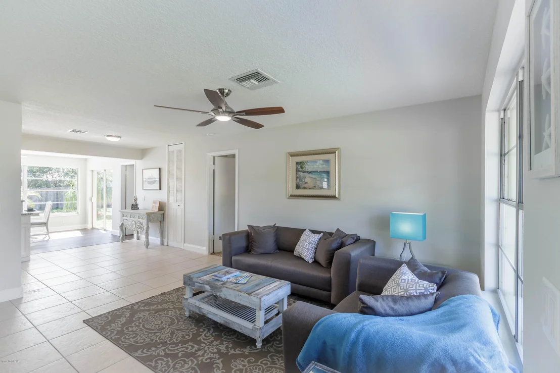Photo of 489 Ixora Drive