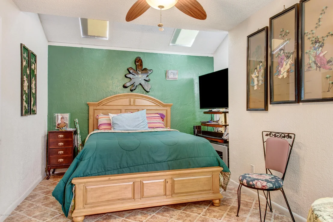 Photo of 375 Myrtlewood Road