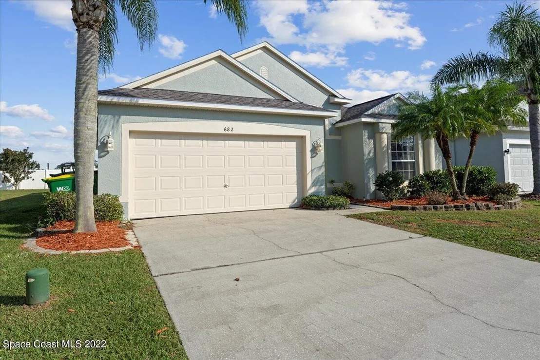 Photo of 682 Cressa Circle