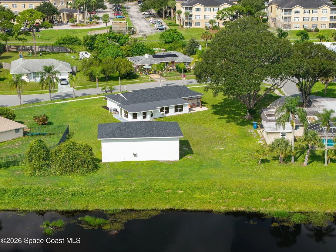 Photo of 722 Apollo Circle NE