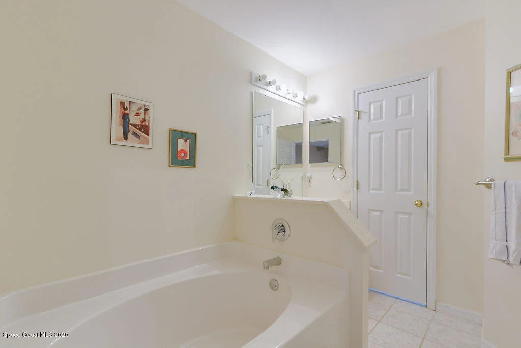Photo of 2122 Spring Creek Circle NE