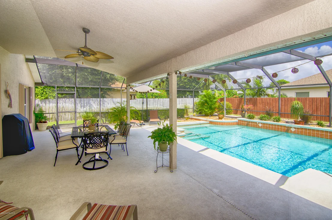 Photo of 5977 Newbury Circle