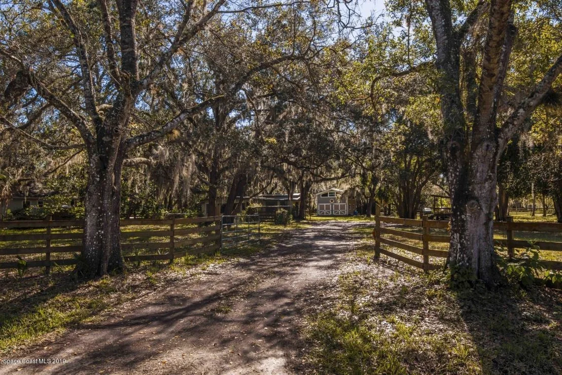 Photo of 3795 Oak Lane