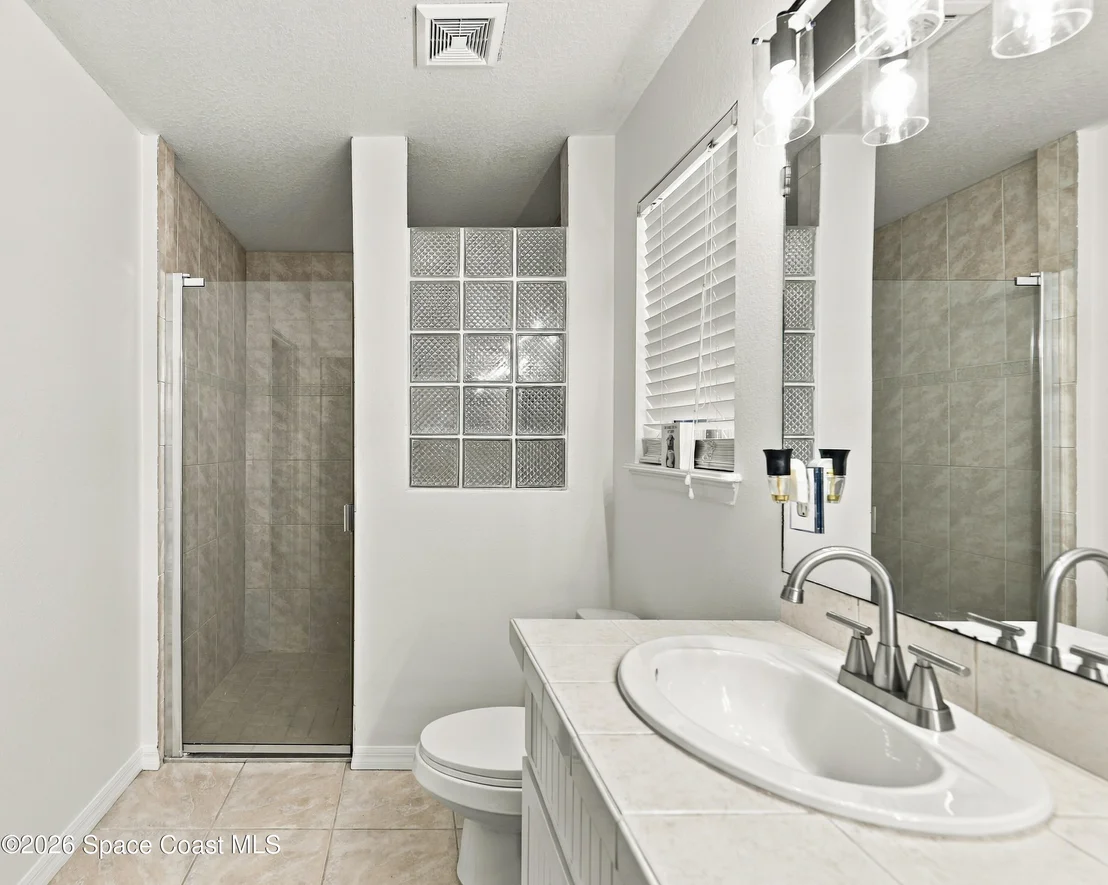Photo of 449 NE Gilbert Drive NE