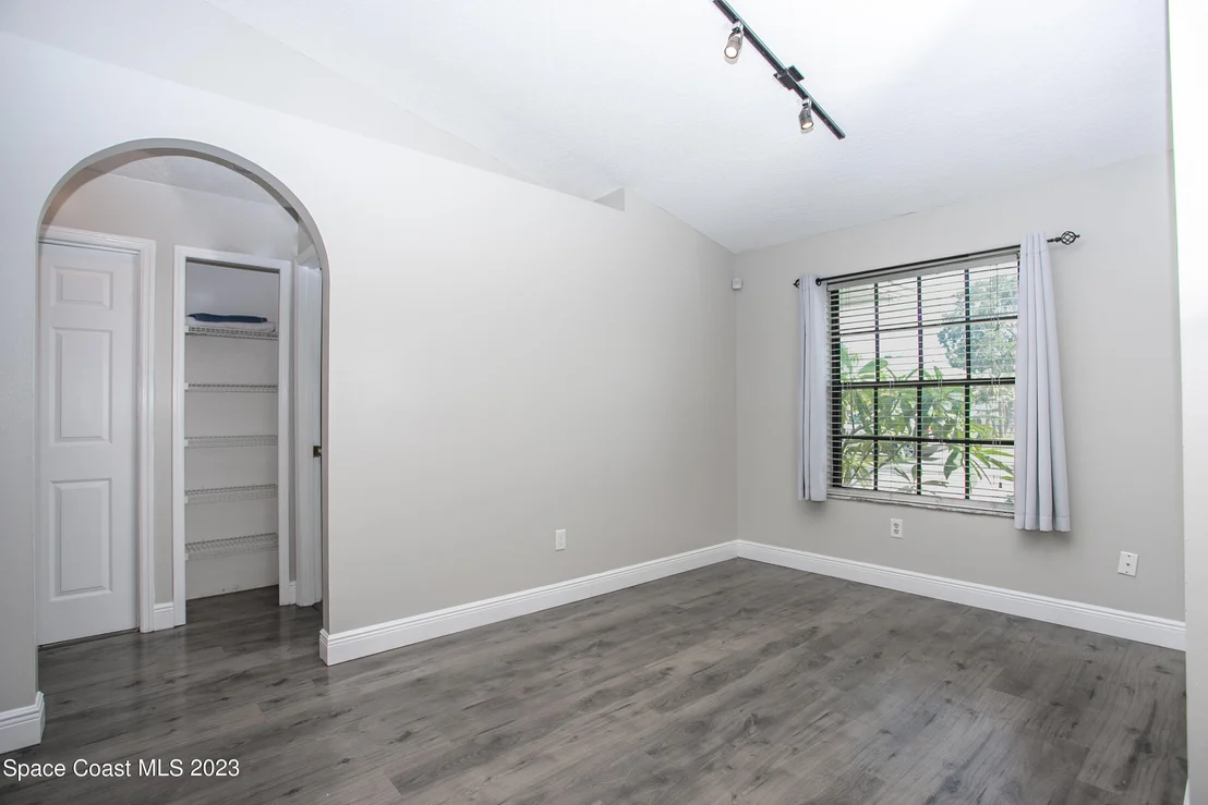 Photo of 1679 Palm Ridge Road