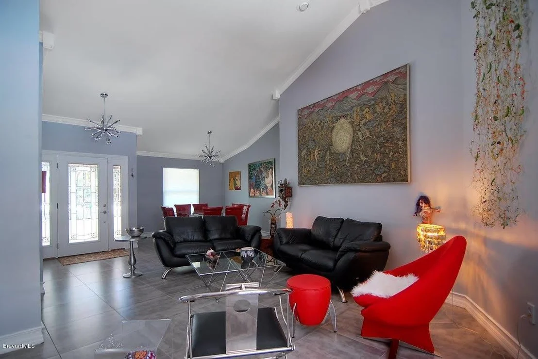 Photo of 574 Hummingbird Drive