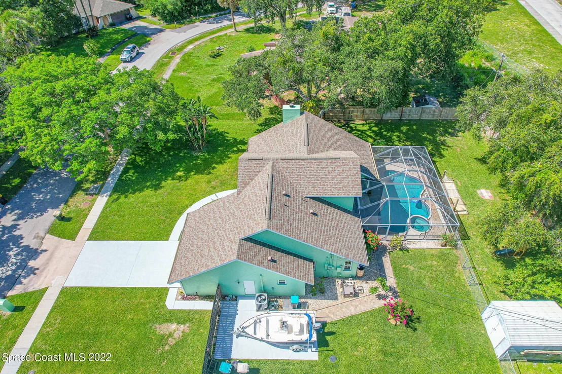 Photo of 2755 School Drive NE