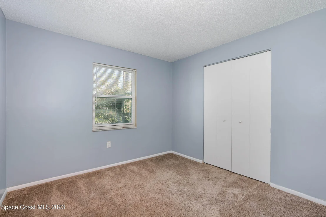 Photo of 2445 Victor Road