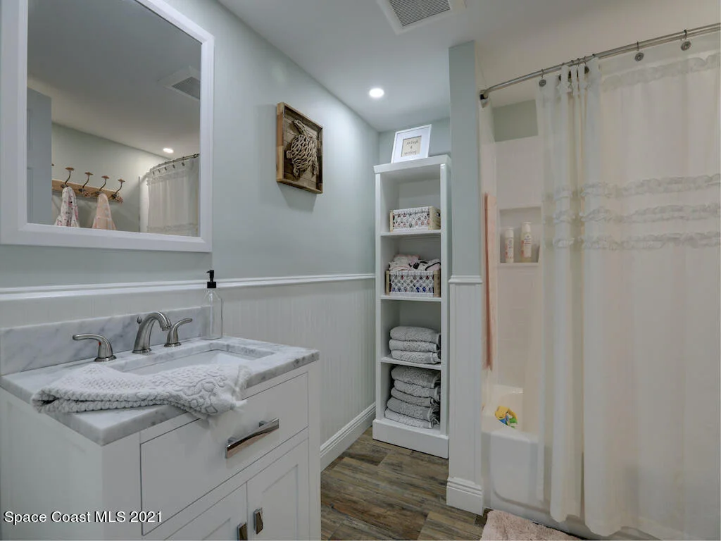 Photo of 3525 Marthas Lane
