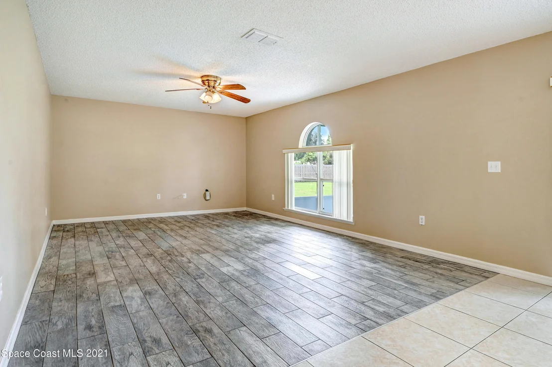 Photo of 310 Tortuga Way