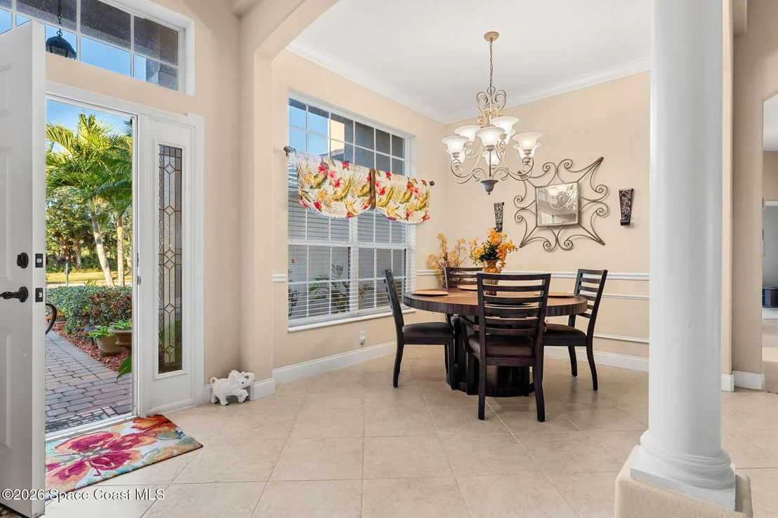 Photo of 1811 Admiralty Boulevard
