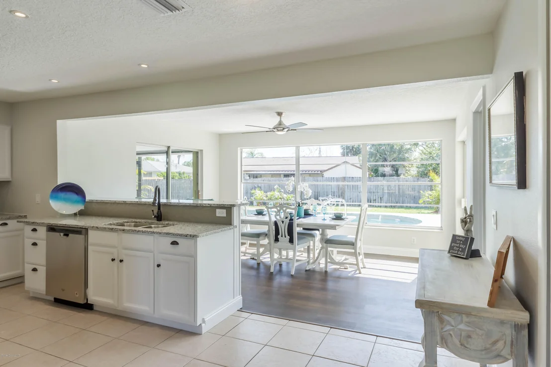 Photo of 489 Ixora Drive