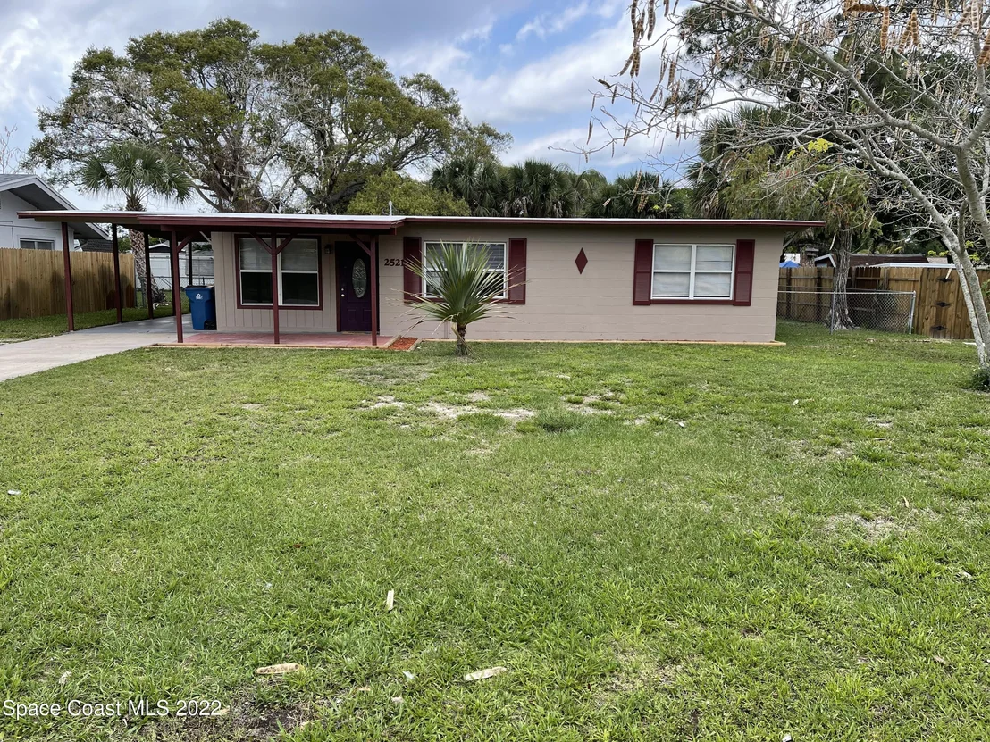 Photo of 2521 Vernon Drive NE