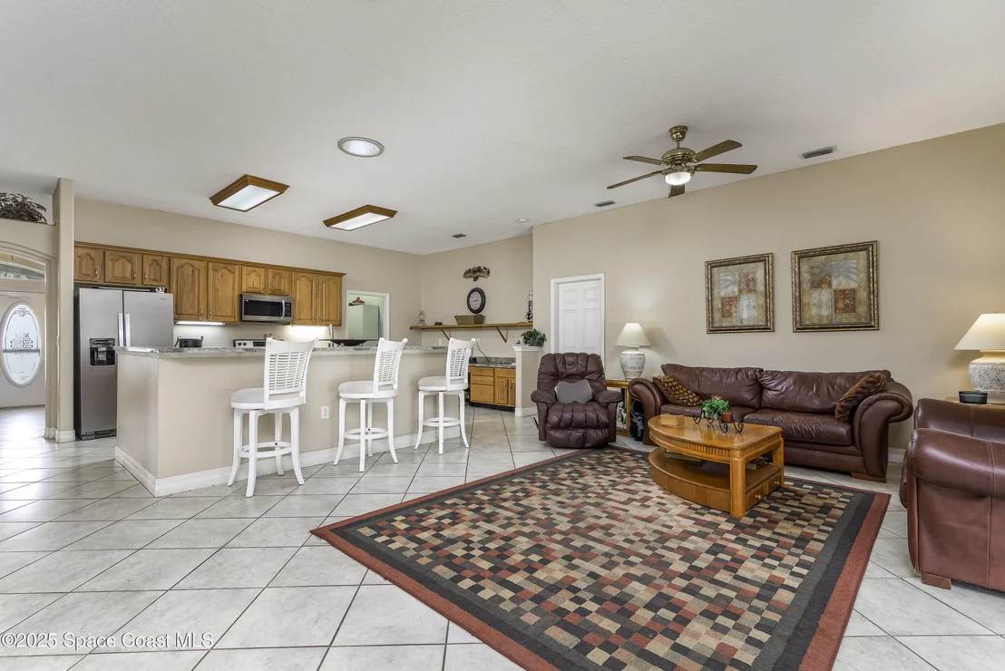 Photo of 386 Valencia Road