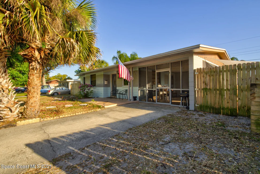 Photo of 1213 Vassar Lane