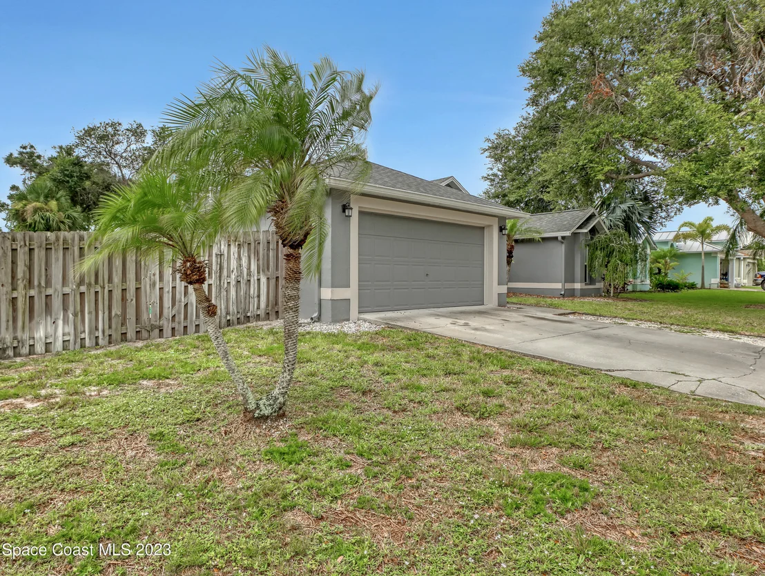 Photo of 2305 Shady Oak Road