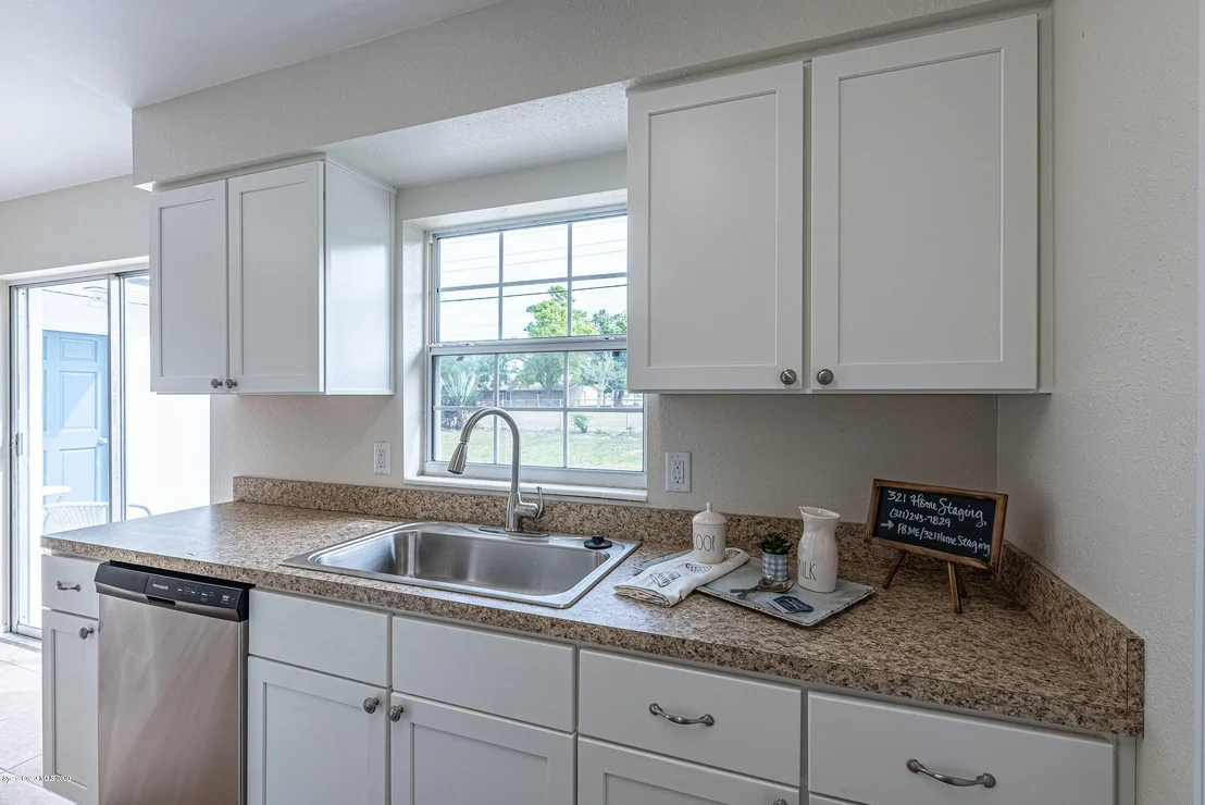 Photo of 2711 Locksley Road