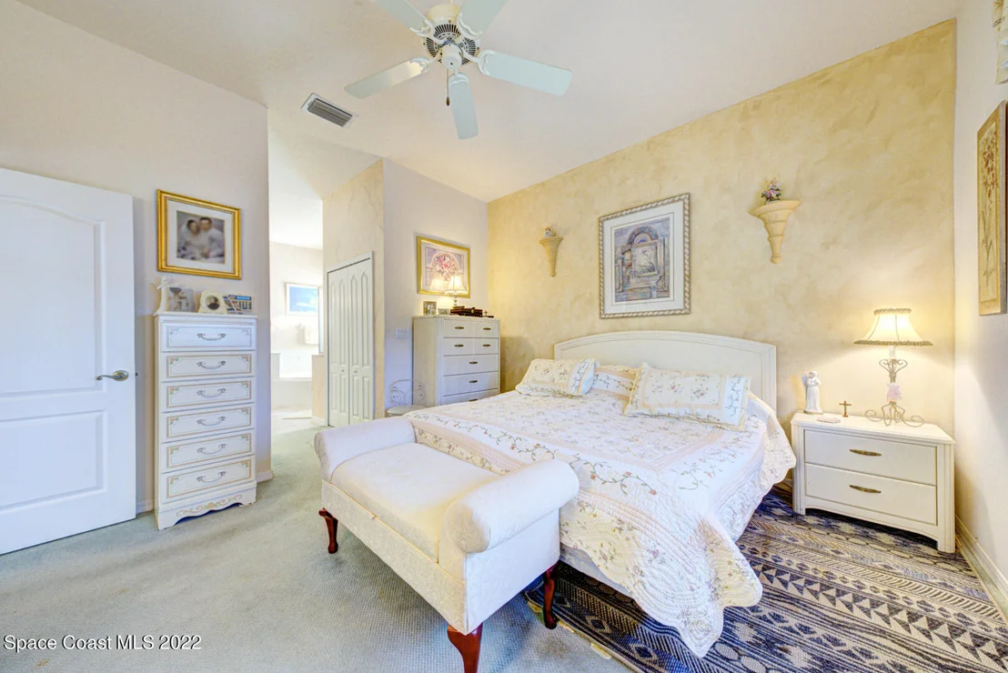 Photo of 5948 Newbury Circle