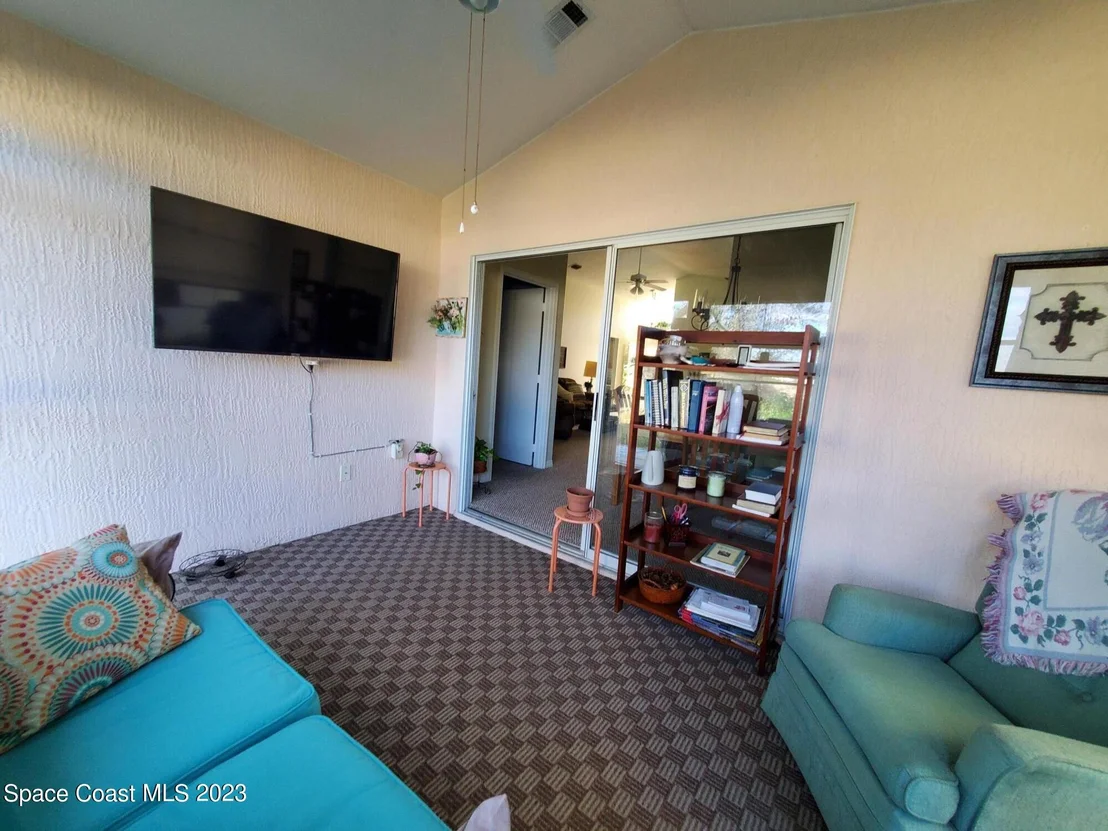 Photo of 1058 S Fork Circle