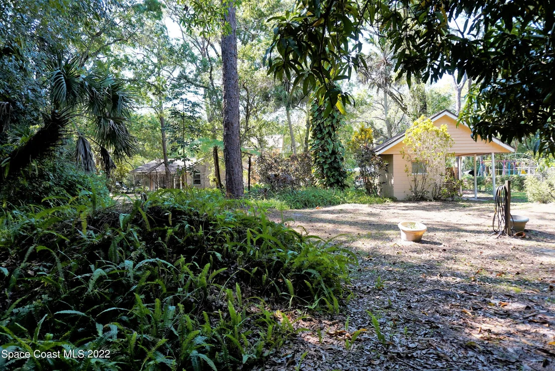Photo of 686 Hammock Road