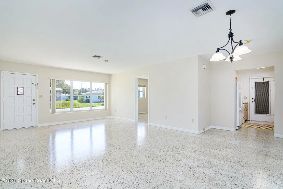 Photo of 404 Bunker Street