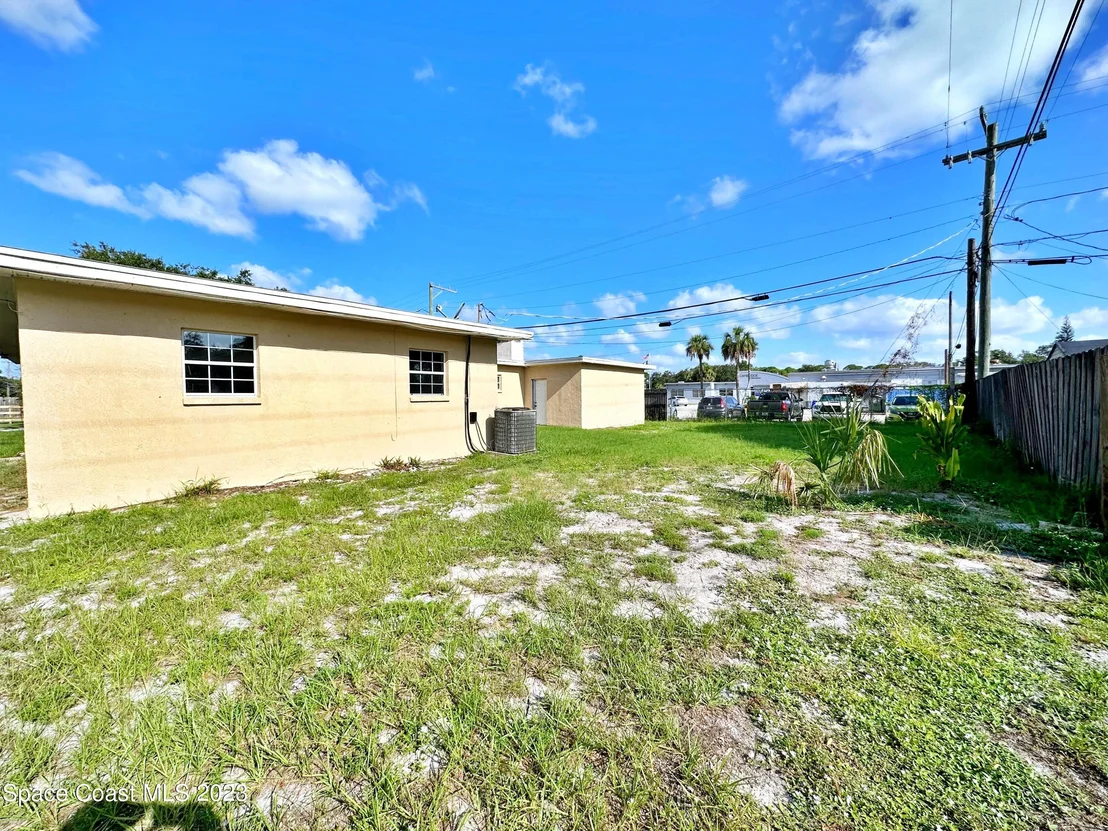 Photo of 1802 Cambridge Drive