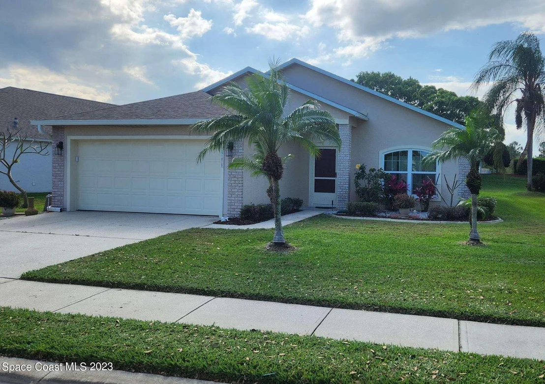 Photo of 918 Pine Creek Circle NE