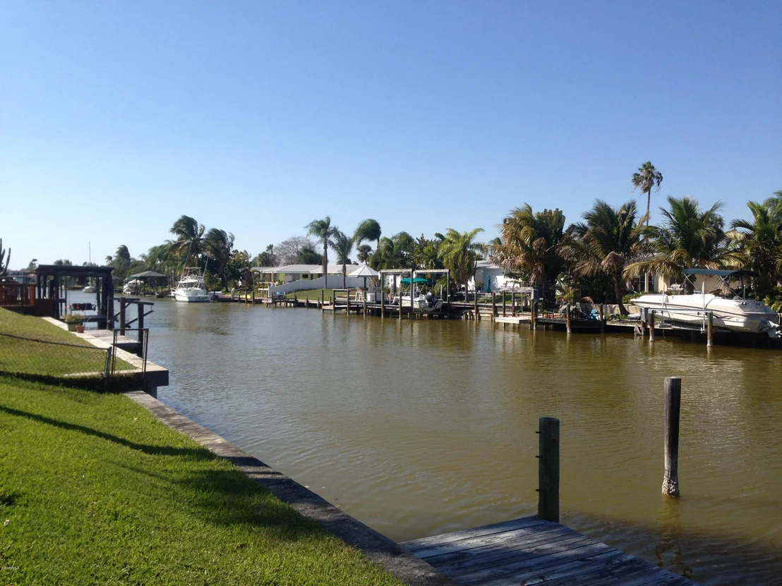 Photo of 441 Cardinal Drive