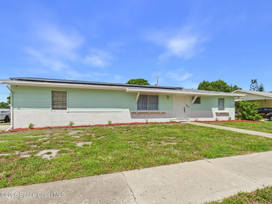 Photo of 944 Lance Street