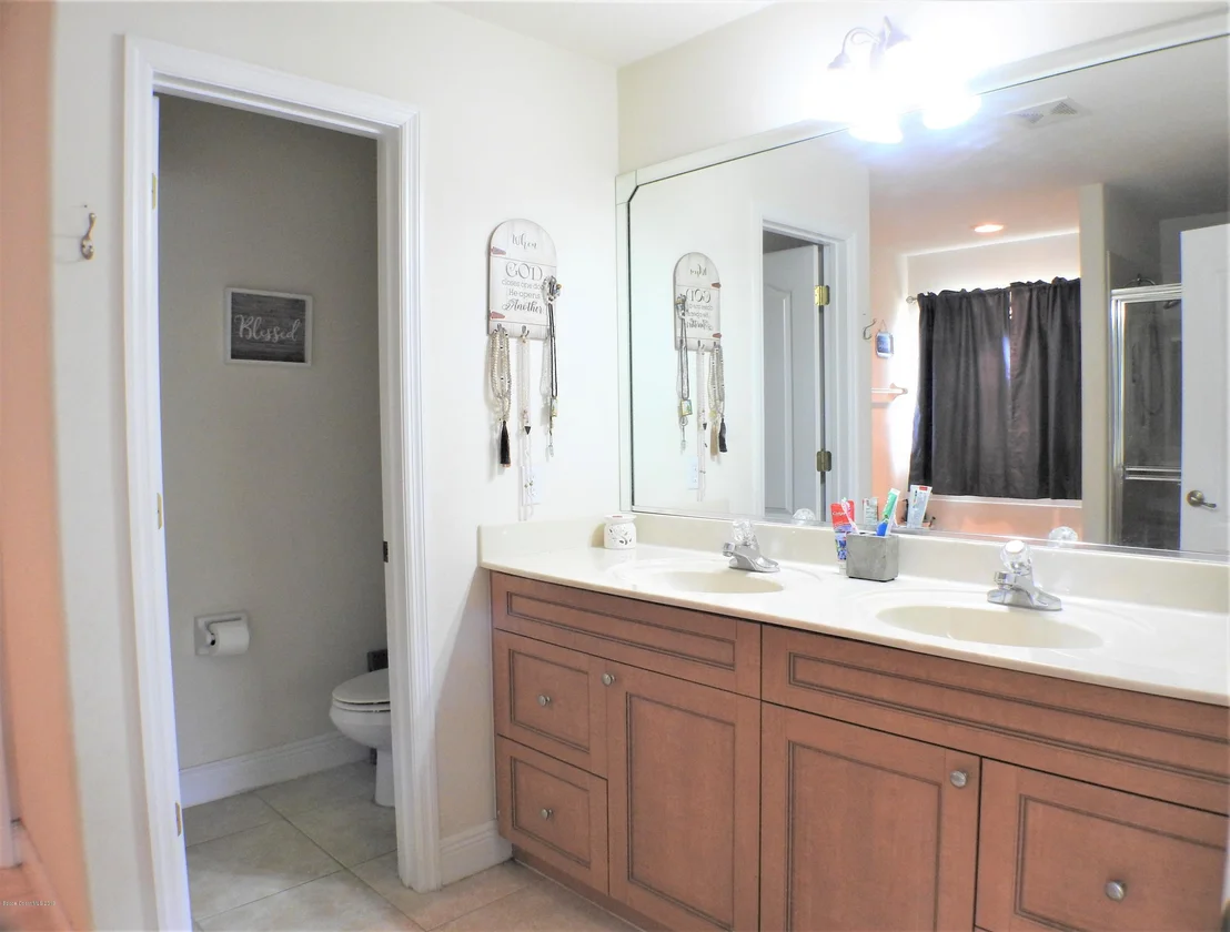 Photo of 3979 Rolling Hill Drive