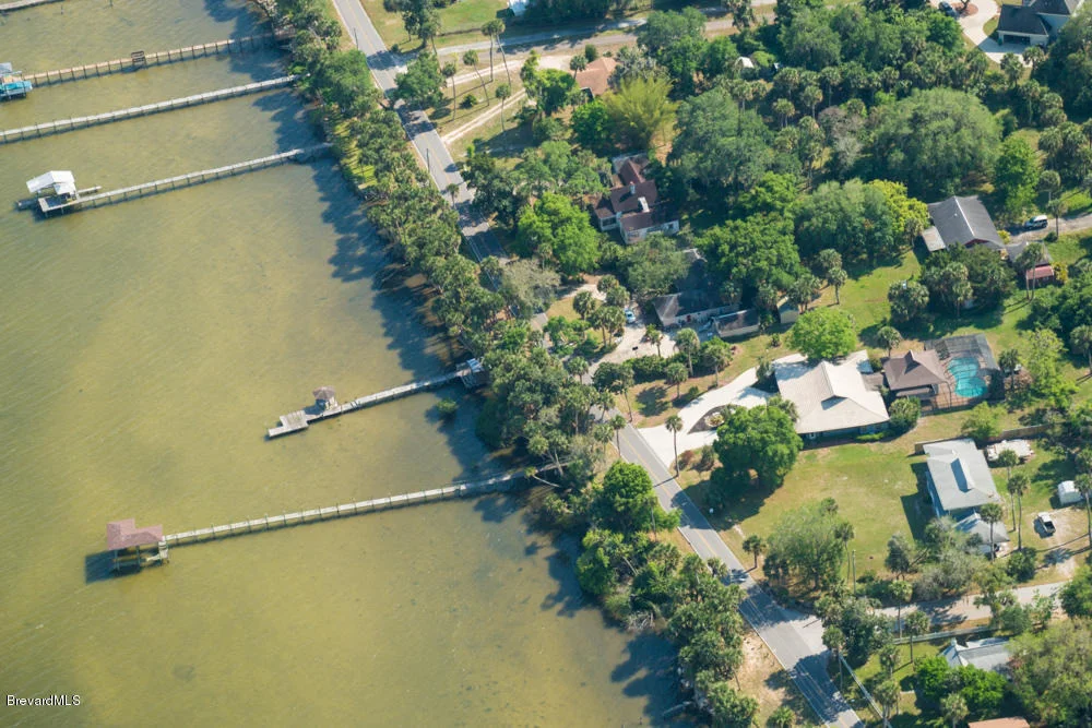 Photo of 3985 N Indian River Drive