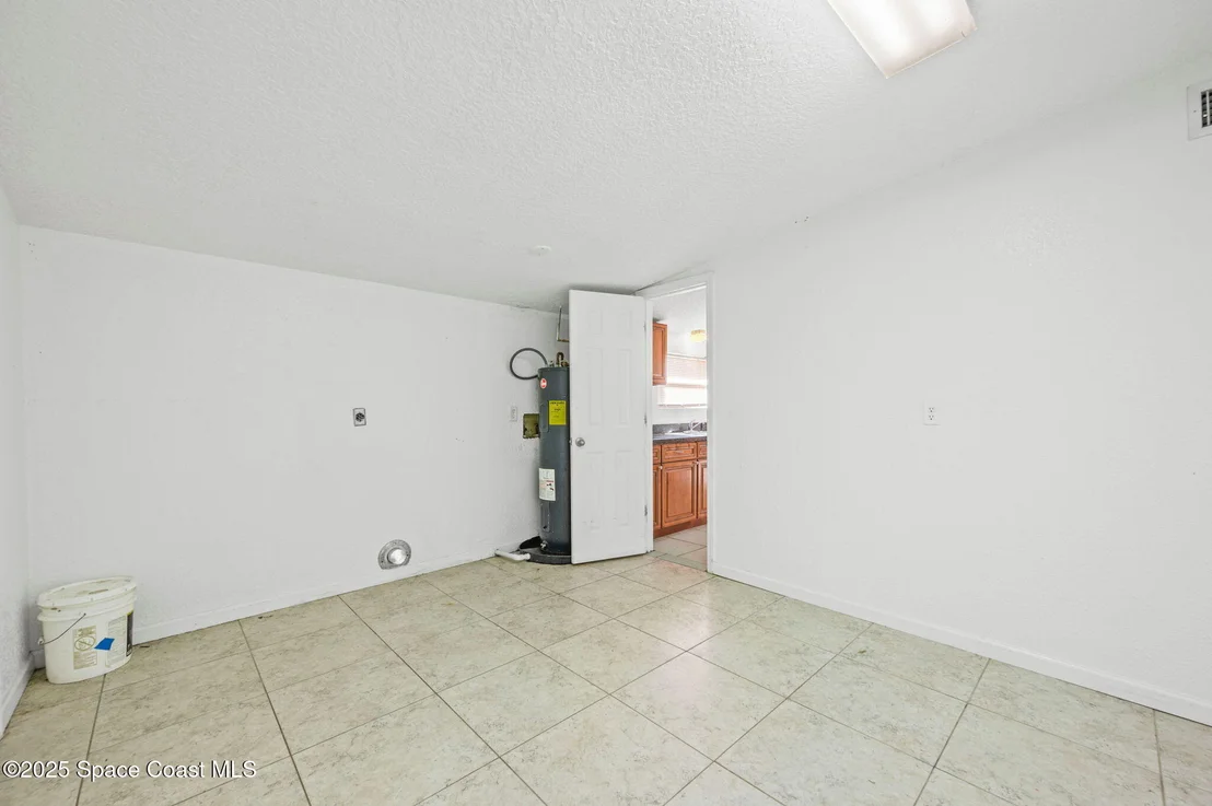 Photo of 907 Espanola Way