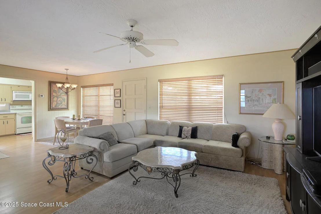 Photo of 2105 Barracuda Avenue