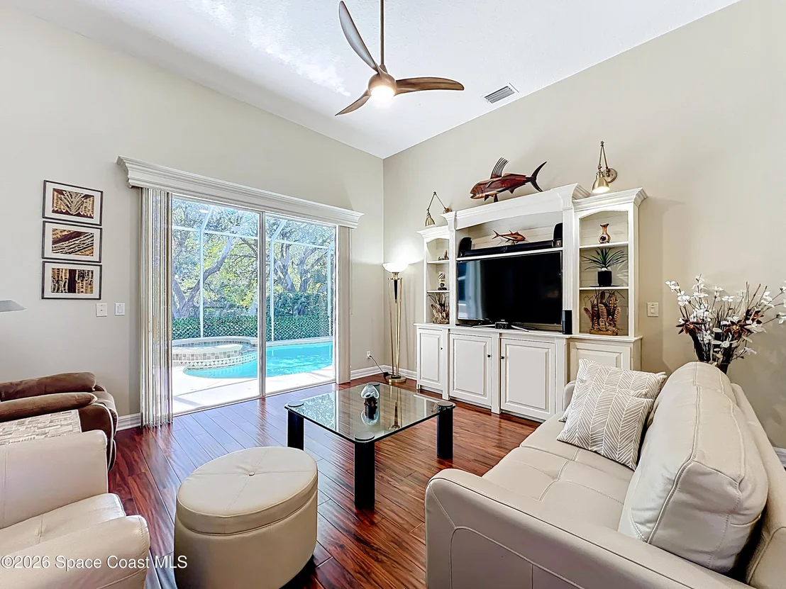 Photo of 383 Pentland Drive