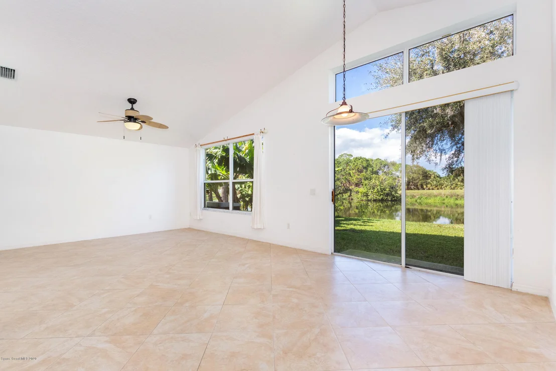 Photo of 725 Sedgewood Circle